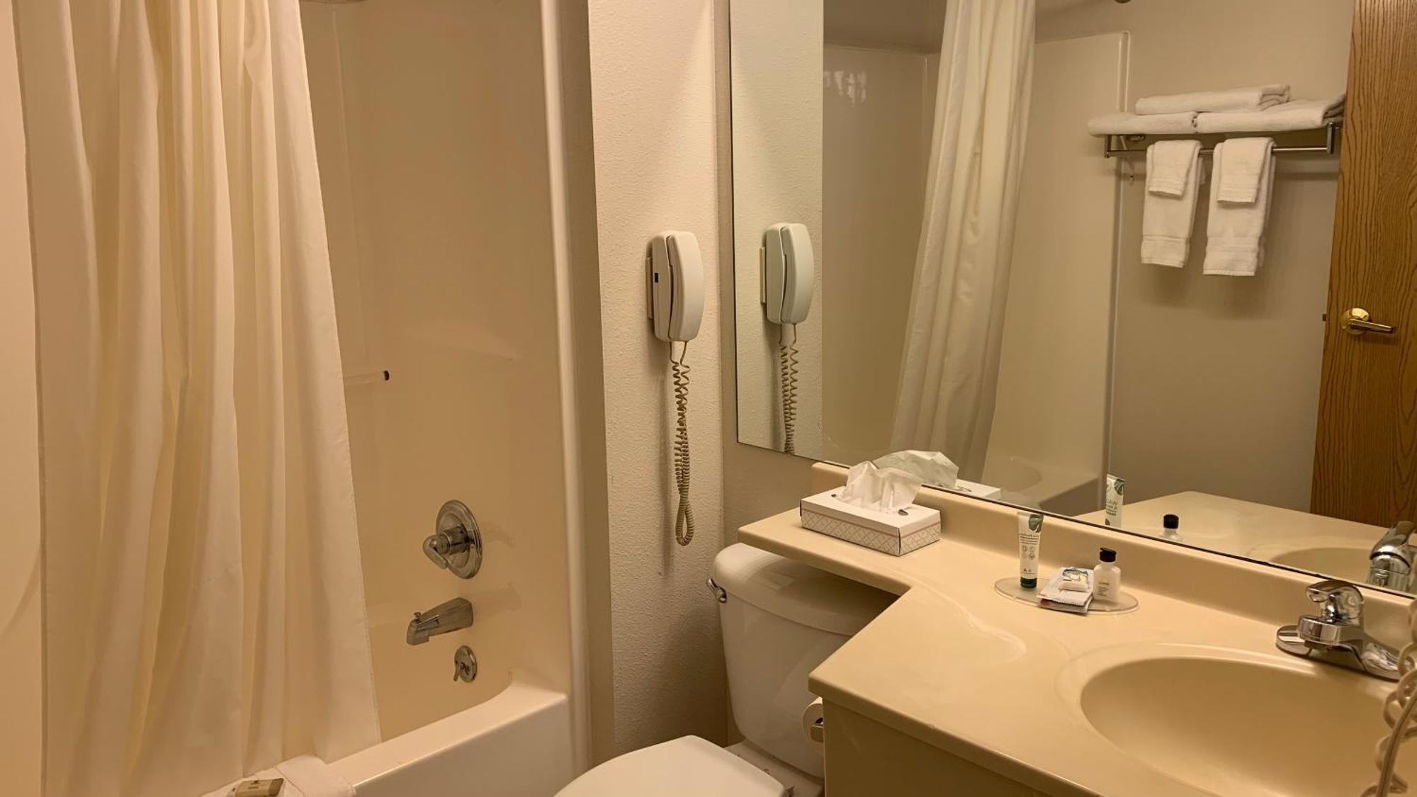 Fairbridge Inn And Suites - Miles City Phòng bức ảnh